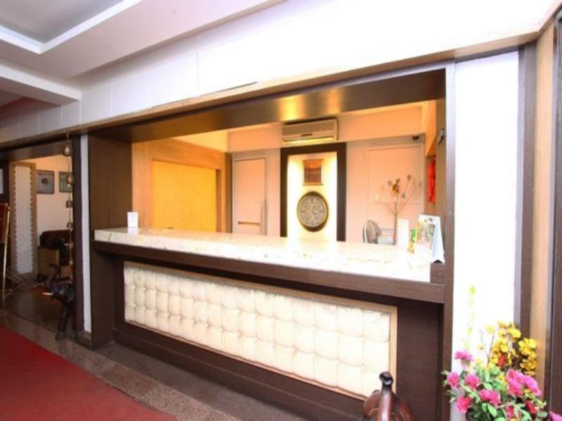 Hotel Shantidoot, Dadar Malad Exterior foto