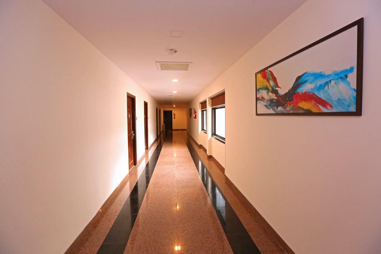 Hotel Shantidoot, Dadar Malad Exterior foto