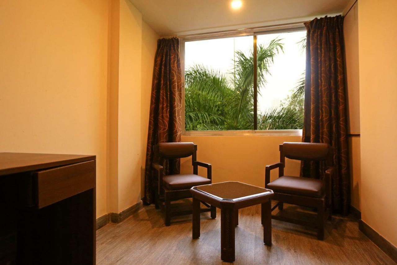 Hotel Shantidoot, Dadar Malad Exterior foto
